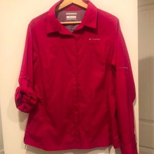 Columbia Omni- shade shirt. Size L. Bright pink. Great condition!
